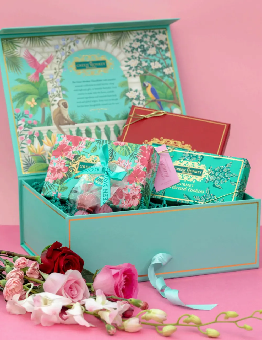 Luxury Gift Box Artwork — illustration 2 by Anastasiia Asiosi